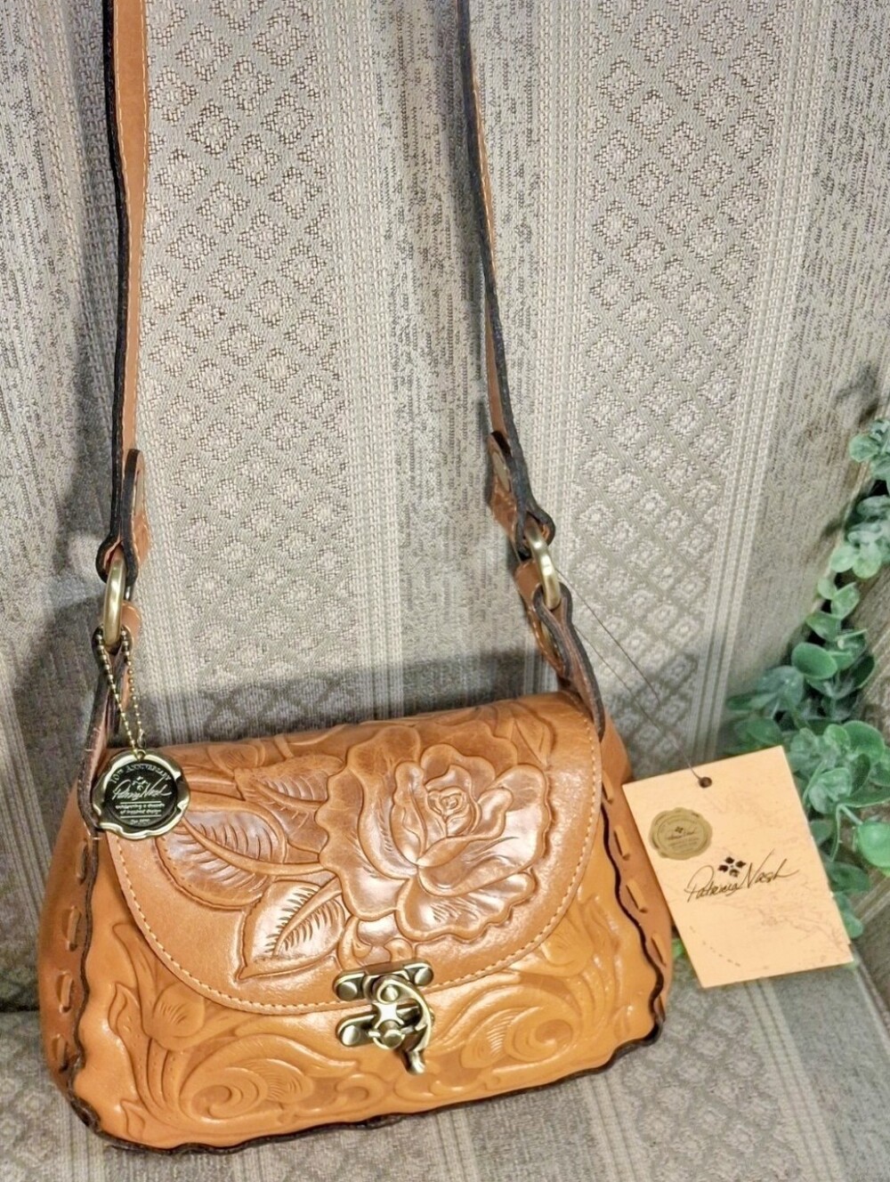 NWT Patricia Nash Micaela Rose Tooled Vintage Collection Shoulder Bag